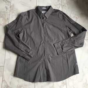 Calvin Klein Dress Shirt~Men's~Sz XXL~Grey/ Charcoal Striped~Extreme Slim Fit